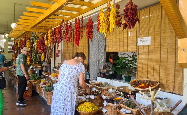 Pimentas no Mercado dos Lavradores