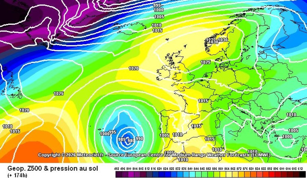 Depressão poderá afetar Madeira e Açores na próxima semana e poderá vir a chamar-se “Samuel”