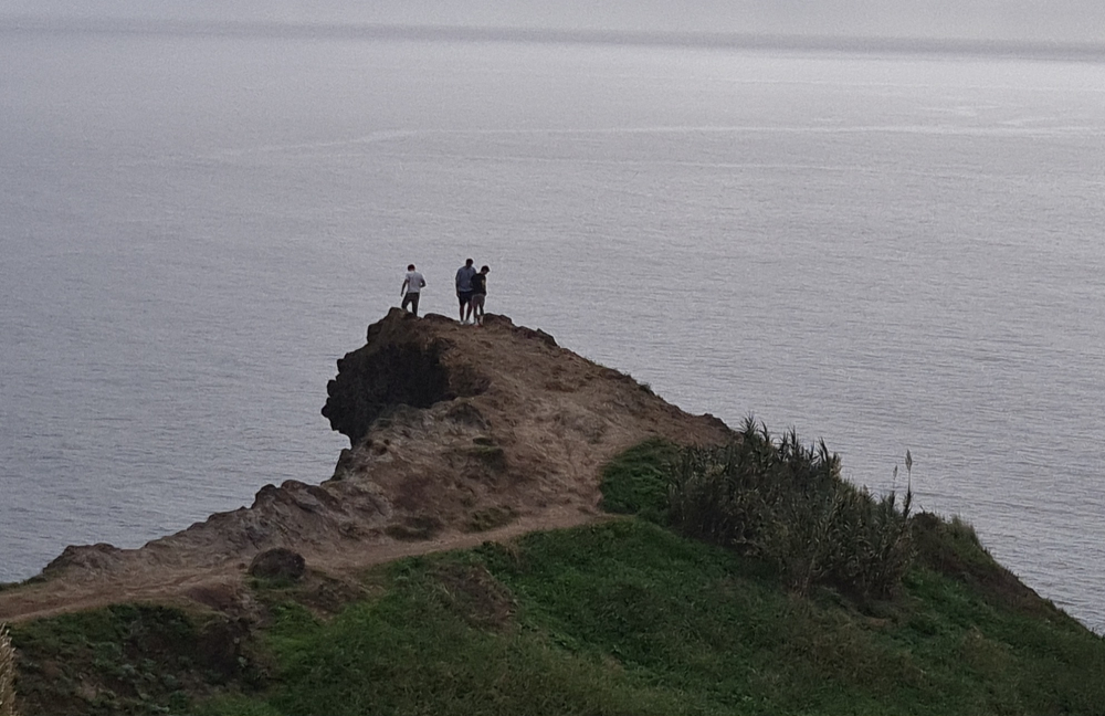 Turistas arriscam no Guindaste (com vídeo)